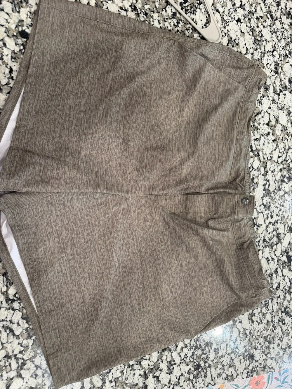 Land’s End Men’s Performance Shorts Olive Green XXl 44-46